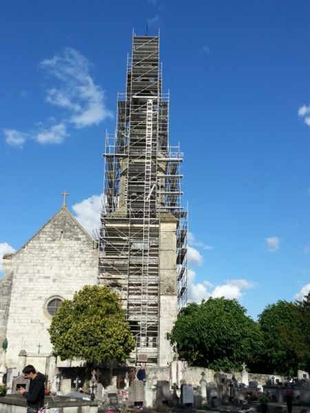 Location Echafaudage de pied fixe avec monte matériaux à bordeaux
