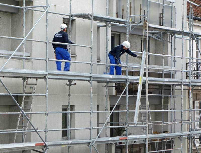 Échafaudage pour maçon en Gironde : sécurisez vos chantiers avec SFBE en Nouvelle Aquitaine